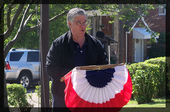 Senator Fontana speaks at the annual Memorial Service at the  Monument Parklet in Beechview on Saturday, May 25th.