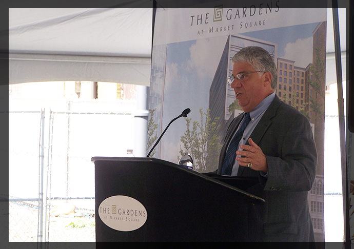 Senator Fontana speaks at the Gardens at Market Square groundbreaking ceremony in downtown Pittsburgh on August 21st.