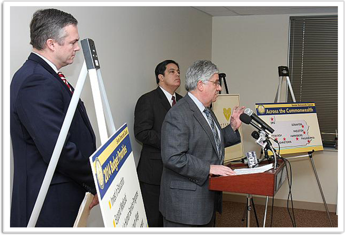 Senator Fontana spoke at a press conference on January 30th where Senate Democrats outlined their priorities for the 2014-15 state budget.