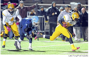 Montour's Julian Durden scores a touchdown against Central Valley in the first half of the WPIAL Class AAA semifinal last night at Ambridge Area High School