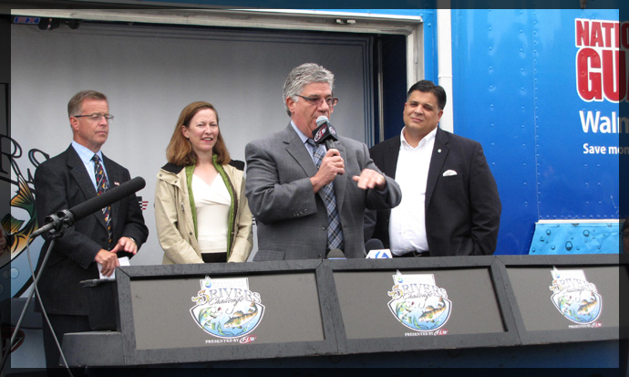 Senator Fontana speaks at a September 26th press conference where he welcomed some of the nation's top fishermen to Pittsburgh for the Marcellus Shale Coalition 3 Rivers Challenge.  