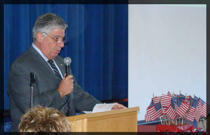 Senator Fontana speaks to students at the West Liberty Elementary School to pay tribute to local heroes in attendance.