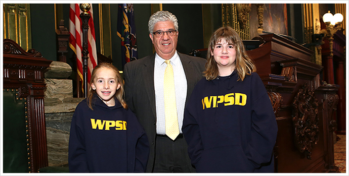 Senator Fontana enjoyed meeting with students from the Western Pennsylvania School for the Deaf (WPSD) at the Capitol in Harrisburg on October 20. 