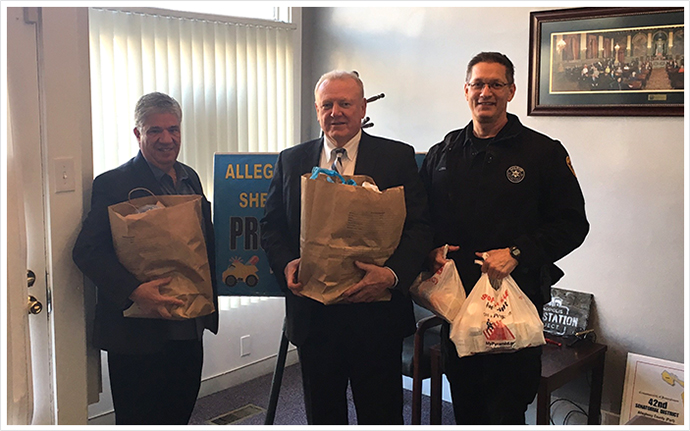Senator Fontana is joined by Allegheny County Sheriff William Mullen and Deputy Joe Cirigliano on Nov. 22 at his Brookline office promoting the Sheriff?s Project D.U.M.P. initiative.