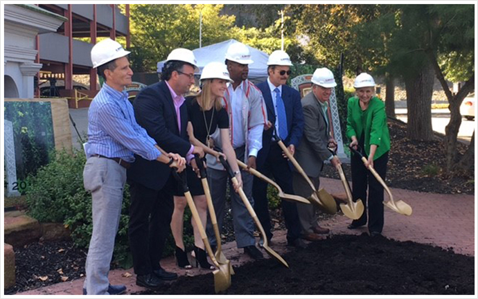 Senator Fontana was proud to offer remarks at the Sept. 27 groundbreaking ceremony for the Josh Gibson Heritage Park at Station Square.