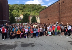 October 1, 2016: Senator Fontana visited the Pittsburgh Musical Theater in the West End where students performed a variety of numbers during their “Dancing in the Streets” days. The annual event is held as part of RADical Days. Senator Fontana is joined here with Rich Hudic, Executive Director of RAD, County Executive Rich Fitzgerald, Colleen Doyno, Pittsburgh Musical Theater Executive Artist Director, along with PMT students.