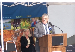 October 1, 2014: Senator Fontana spoke at a press conference on October 1st at Point State Park for the announcement of the Park being designated as one of the Great Places in America.