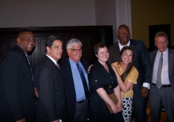 May 28, 2015: Senator Fontana participated in a Budget Town Hall Meeting at the Union Project in Highland Park.