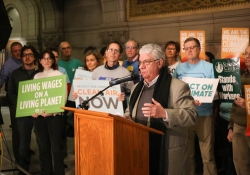 January 25, 2018: I joined my colleague Senate Democratic Leader Jay Costa at a press conference with environmental, business and clean energy advocates to speak about the Pennsylvania Climate Change Mitigation Act, Senate Bill 15 (SB 15)