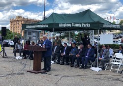 June 14, 2019: Senator Fontana served as the emcee during a groundbreaking ceremony in the lower Hill District for the I-579 Cap project. The project which includes federal, state and local funds, involves placing a “cap” over I-579 and creating public space that reconnects the Hill District with downtown Pittsburgh.