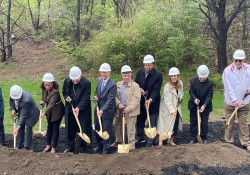 April 3, 2024: Senator Fontana spoke at a groundbreaking ceremony for the renovation and expansion of the Jubilee Kitchen in Uptown. 