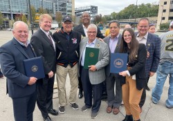 September 30, 2022: Senator Fontana presented a Senate citation to the family of Roberto Clemente on Sept. 30 at an event that celebrated the 50th anniversary of Roberto’s 3000th hit. The event took place at the site of the former Three Rivers Stadium where Roberto collected his 3000th hit in his final regular season at-bat. Three months later, Roberto died in a plane crash in route to Nicaragua to deliver goods to earthquake victims.