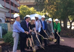 September 27, 2017: Senator Fontana was proud to offer remarks at the groundbreaking ceremony for the Josh Gibson Heritage Park at Station Square.