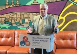 Abril de 2017: La semana pasada asistí y hablé en la gran inauguración del proyecto de ampliación del Midwife Center for Birth and Women's Health en su ubicación en el Strip District.