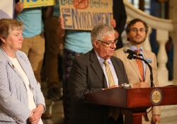 June 20, 2017: Senator Fontana spoke at a press conference at the State Capitol, hosted by PennEnvironment, about the importance of continuing the Obama Clean Power Plan.