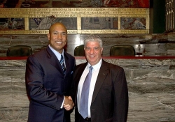 May 22, 2012: Senator Fontana congratulates former Pittsburgh Steeler Hines Ward