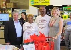 May 5, 2012: Senator Fontana visited the Market on Broadway IGA