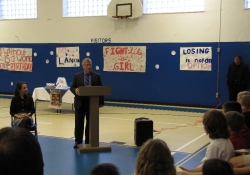October 10, 2012: Senator Fontana speaks to students at St. Sylvester School in Brentwood.